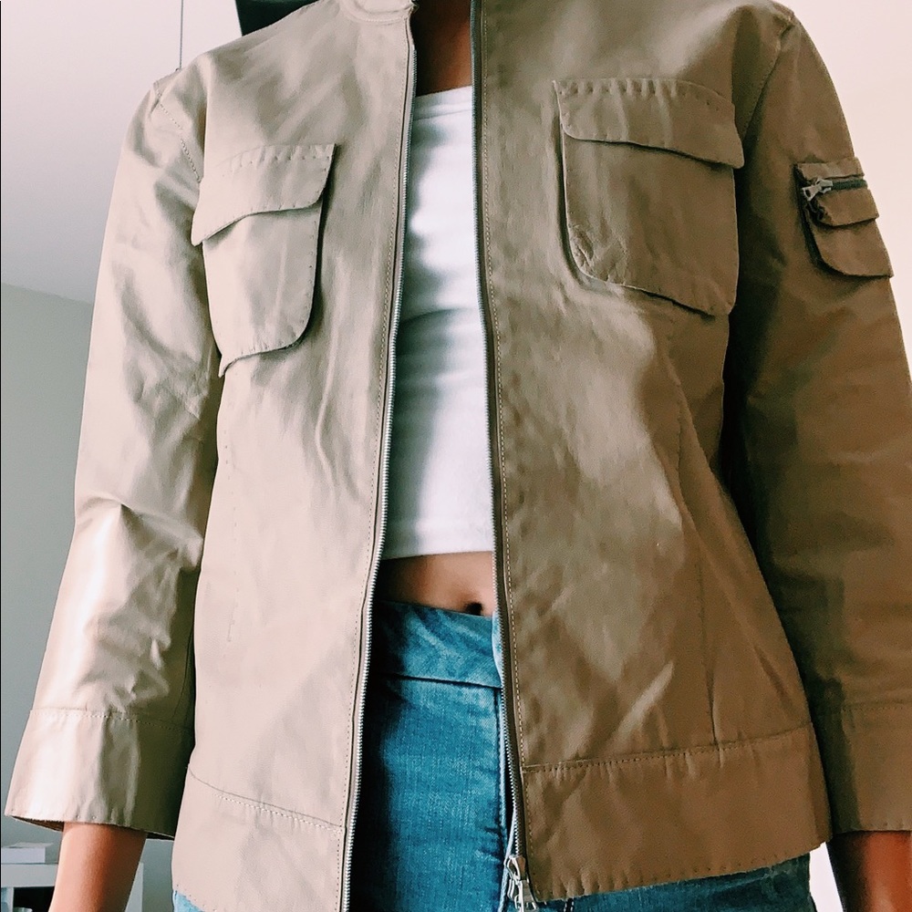 leather jacket💛